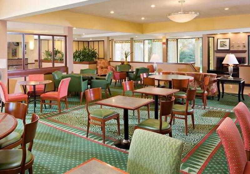 Courtyard By Marriott Baltimore Hunt Valley Restaurant photo
